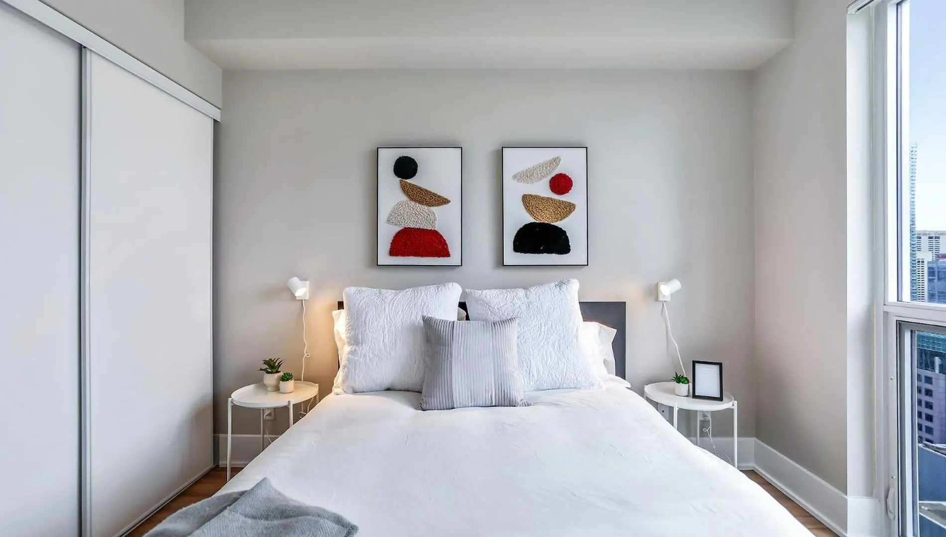 Apartment Downtown Suites With Free Parking Toronto